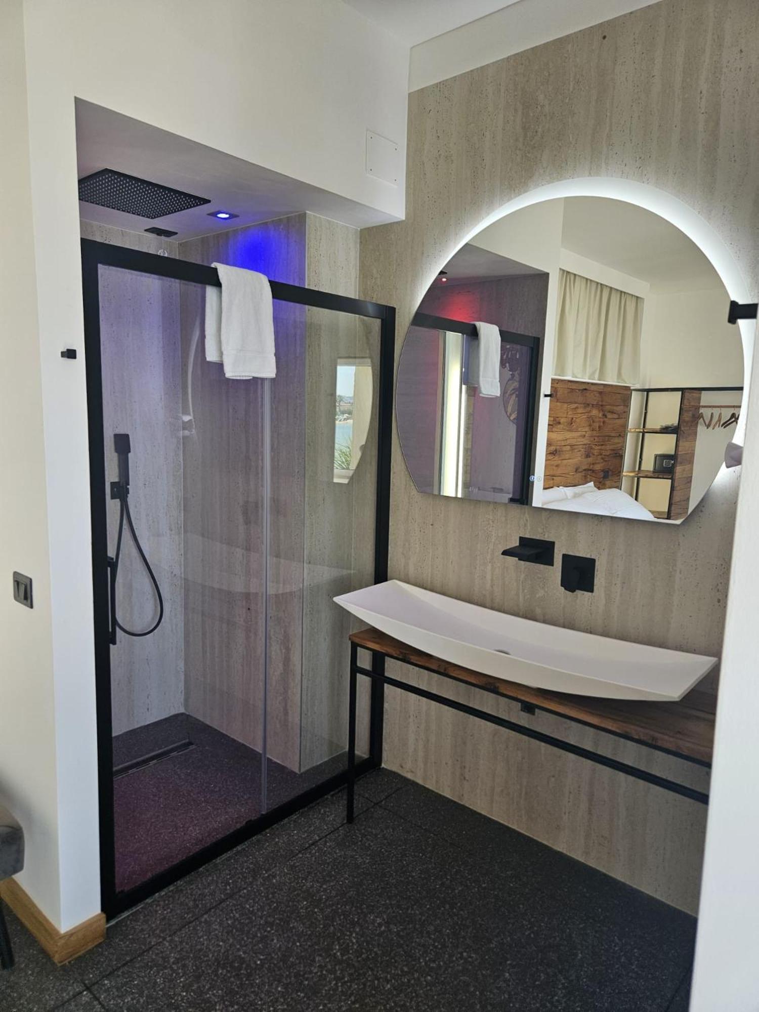 Dada Suites And Sea San Salvo Exterior photo